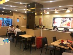 大堂-永和大王(蛙嫩鸡香煲煲鲜·军博店)