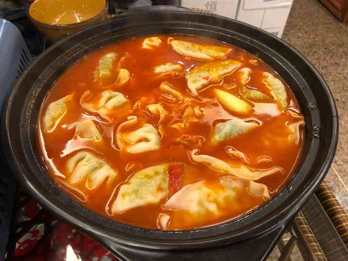 老地方私房菜(警官学院店)-"在龙洞堡警校旁边 社会主义学院门口有停.