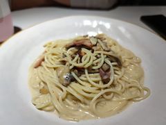 奶油蘑菇培根意面-秀儿家の小确幸花园西餐厅