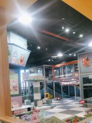 -卡通尼乐园(五彩世界店)