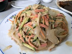 肉丝拉皮-兴国苑酒店