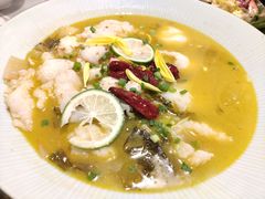 一碗情深酸菜巴沙鱼-偏偏喜欢你(国瑞购物中心店)