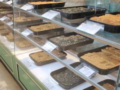 面包甜点陈列柜-上海哈尔滨食品厂(合生汇店)