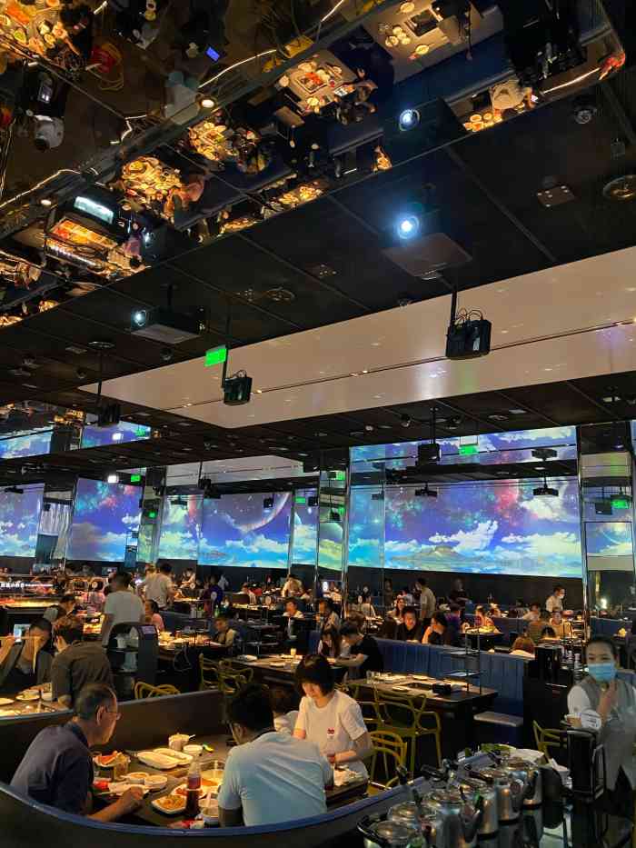 海底捞火锅智慧餐厅中骏世界城店