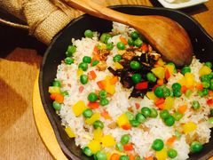 -云海肴·汽锅鸡·云南菜(天山百盛优客店)