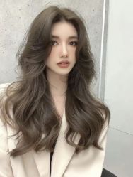 -丝语萱形象