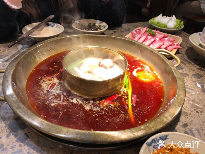 小龙坎老火锅图片