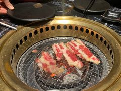 -山川小町·极番烧肉(新地假日广场店)
