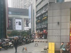 -观音桥步行街