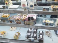 面包甜点陈列柜-佩家私房烘焙(宝龙店)