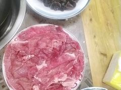 -乳仔牛牦牛汤锅 烤羊排(松潘古城店)