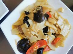 -天目湖刘老四农庄