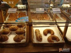面包们-巴黎贝甜(大宁国际商业广场店)