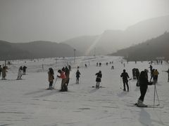 -济南卧虎山滑雪场