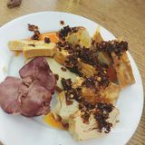 铁西一带的深夜食堂。  在沈阳，老四季，民宜