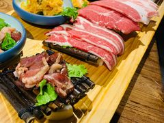 -明洞阿姨·韩式酱蟹烤肉·创意料理(三元桥店)