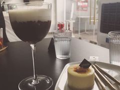 -UNI UNI(环亚凯瑟琳店)