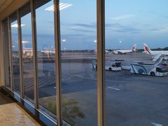 -班达拉奈克国际机场