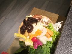 -湊湊火锅·茶憩(打浦桥日月光店)
