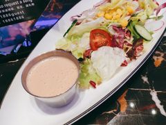 生菜色拉-MOSSO德国餐厅·音乐酒吧(环宇荟店)