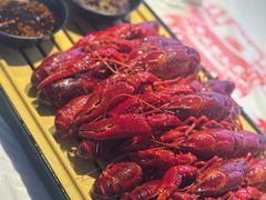 -肥肥虾庄·金牌油焖大虾(汉街SKP店)