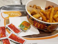 -麦当劳(轻轨曹杨路店)