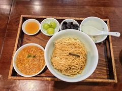 -蟹上黄·蟹黄面·江南糖水(人民广场店)