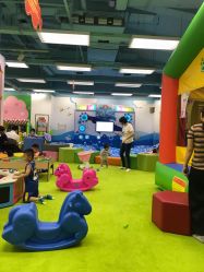 -莫莉幻想儿童乐园(郑州丹尼斯三天地店)