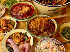 -拈签一笑黄牛肉辣卤串串