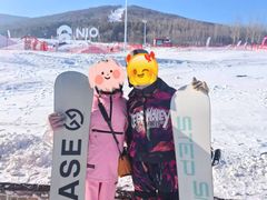 -中旅松花湖滑雪场