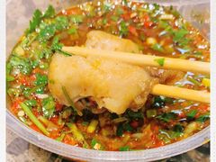 -肖肖酸萝卜鱼火锅(总店)