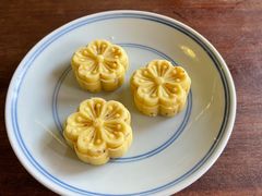 桂花糕-同得兴 Since·1995 传统苏式面馆(嘉馀坊店)