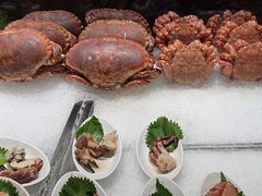 -雍容荟帝王蟹活龙虾展台自助(IFS黑金店)