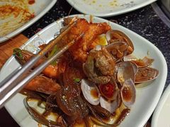 -釜御山海鲜烤肉火锅自助(新城市中心店)
