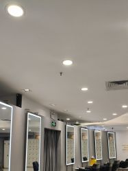 -八佰伴8008星级形象店