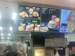 -麦当劳(轻轨曹杨路店)