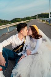 -雪中彩影婚纱摄影·微光艺术中心