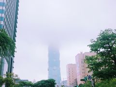 -诚品(信义店)