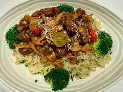 俄罗斯焗野菌牛肉饭-马克西姆俄罗斯餐厅(绥芬河店)