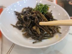 -阿瓦山寨·湘菜现炒·剁椒鱼头王(咸阳总店)