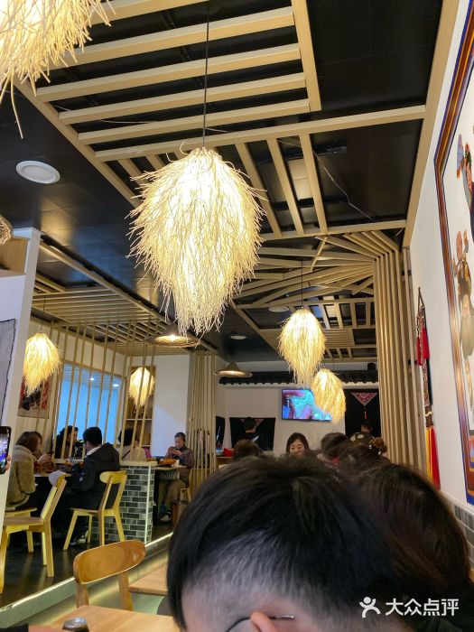 阿依云大堂图片