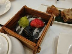 三色虾饺皇-广州酒家(昌岗地铁站店)