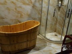 -鸿喜足健康足道采耳艾灸(南纬路店)