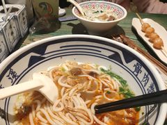 -鑫花溪牛肉米粉(东环大润发店)