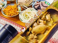 -刘姐啤酒鱼民族演艺餐厅(西街总店)