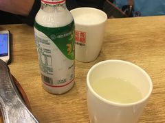 -愉肴麻辣香锅(中山路店)