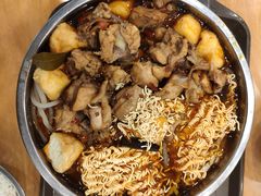 -华中科技大学东三学生食堂