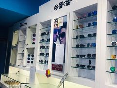 -提一眼镜·蔡司·依视路(小寨店)