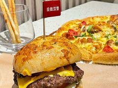 -必胜客(WOW中心城店)