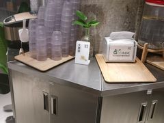 -老乡鸡(上海白玉兰广场店)